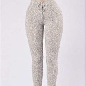 Fashion Nova wanderlust leggings